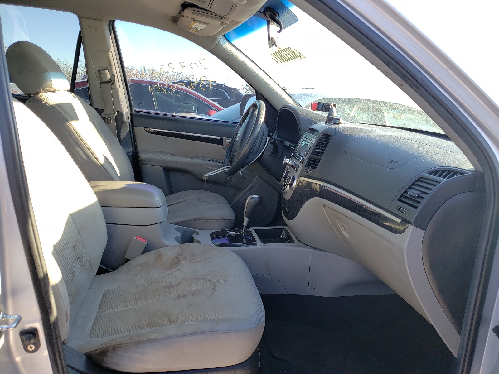Photo 5 from auction – 2009 HYUNDAI SANTA FE G with VIN 5NMSG13D29H323567