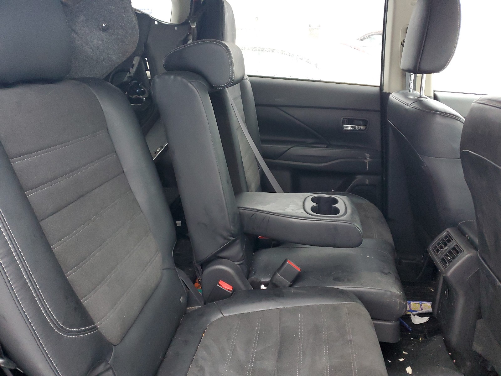 Photo 6 from auction – 2019 MITSUBISHI OUTLANDER with VIN JA4JZ3AX3KZ600771
