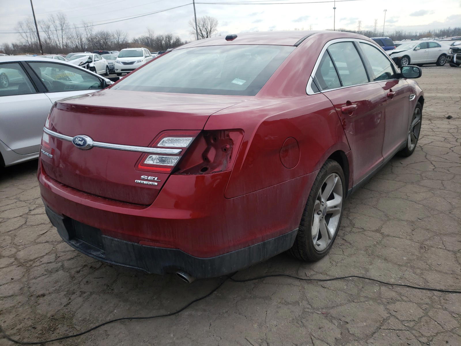 Photo 4 from auction – 2014 FORD TAURUS SEL with VIN 1FAHP2E84EG129016