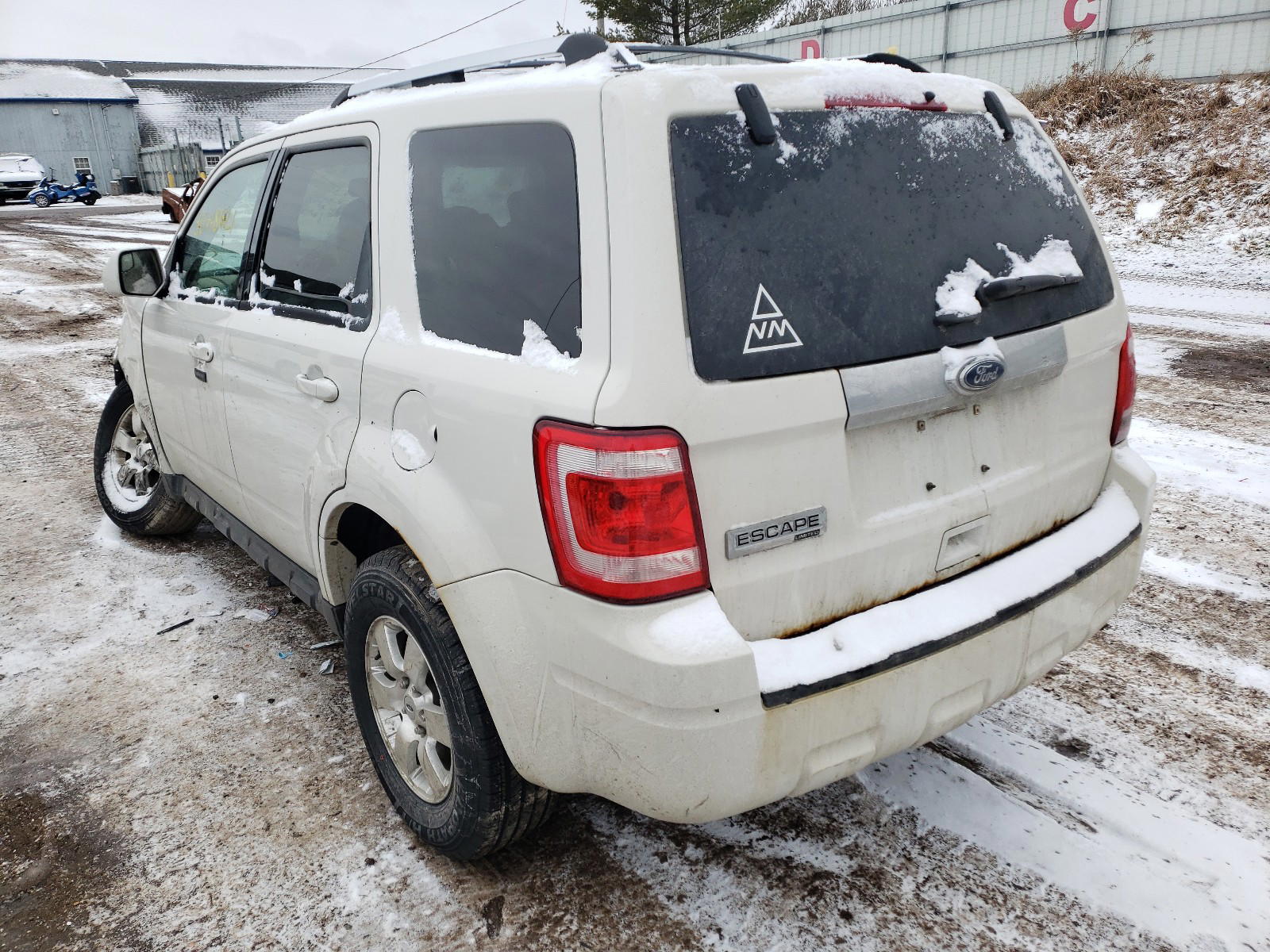 Photo 3 from auction – 2011 FORD ESCAPE LIM with VIN 1FMCU9E76BKB54551