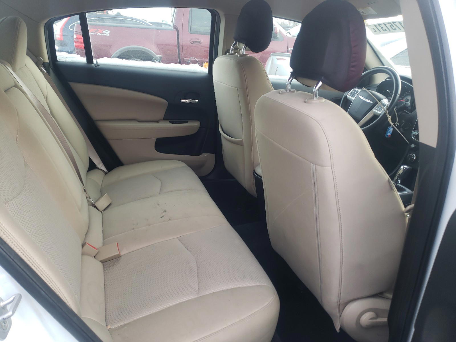 Photo 6 from auction – 2011 CHRYSLER 200 TOURIN with VIN 1C3BC1FB7BN562129