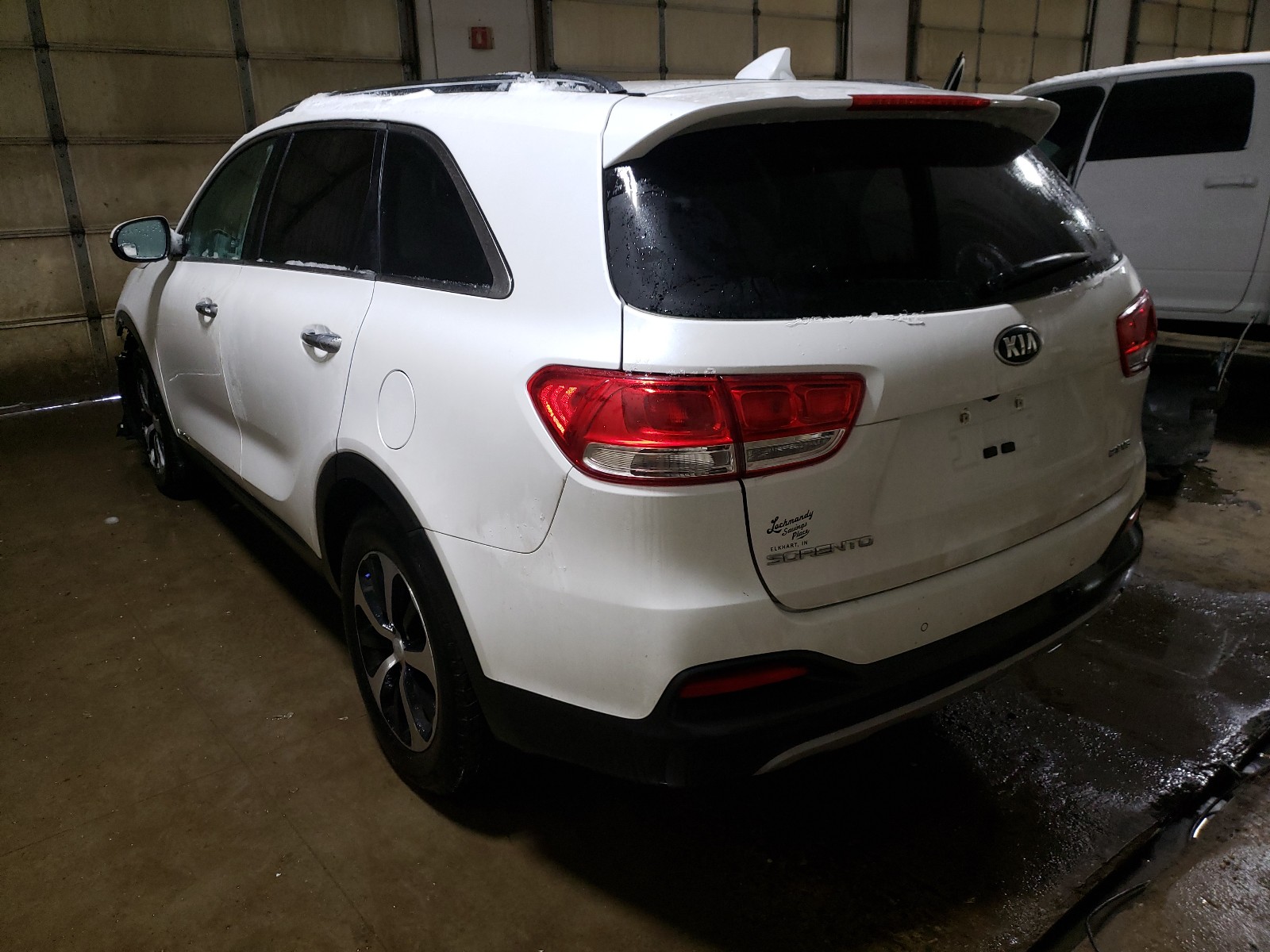 Photo 3 from auction – 2017 KIA SORENTO EX with VIN 5XYPHDA5XHG261327