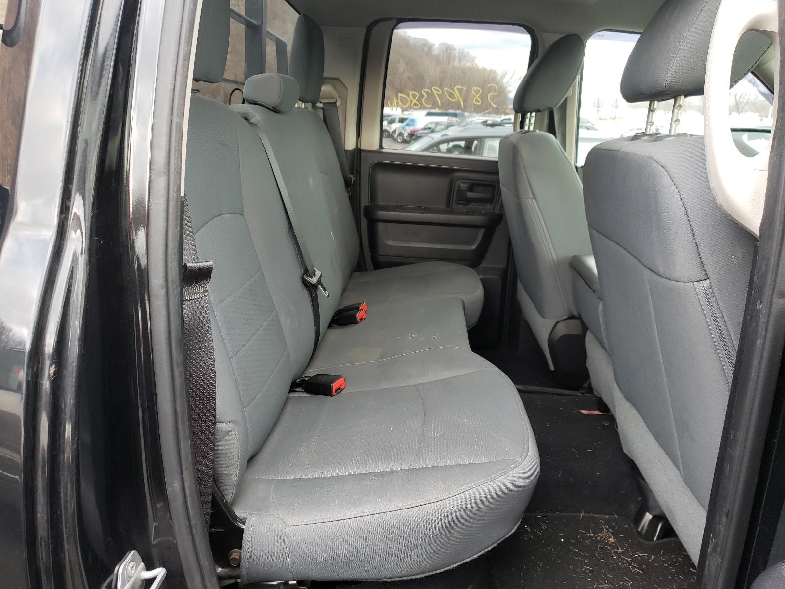 Photo 6 from auction – 2016 RAM 1500 ST with VIN 1C6RR7FG5GS167339