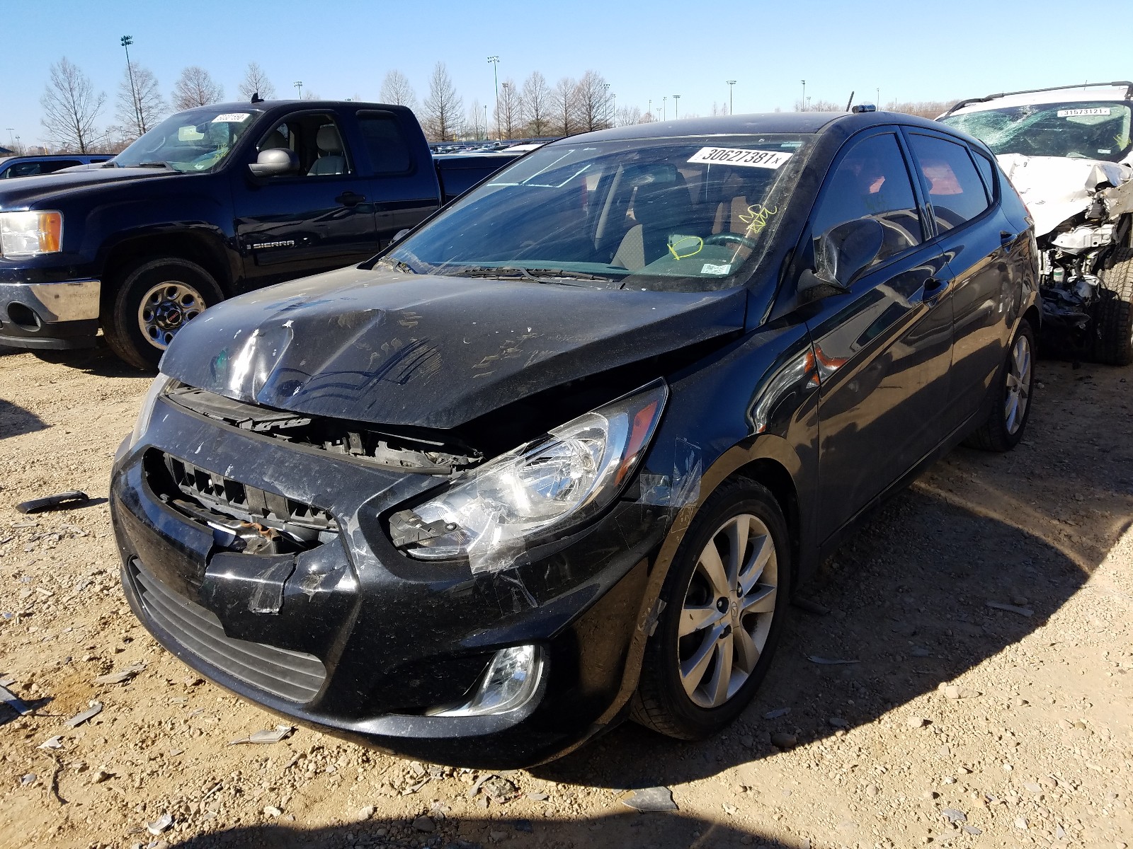 Photo 2 from auction – 2012 HYUNDAI ACCENT GLS with VIN KMHCU5AE8CU050727