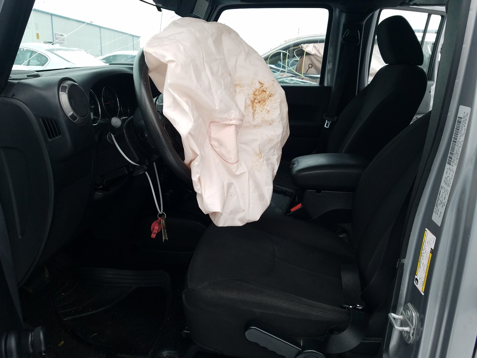 Photo 5 from auction – 2015 JEEP WRANGLER U with VIN 1C4BJWDG8FL525203