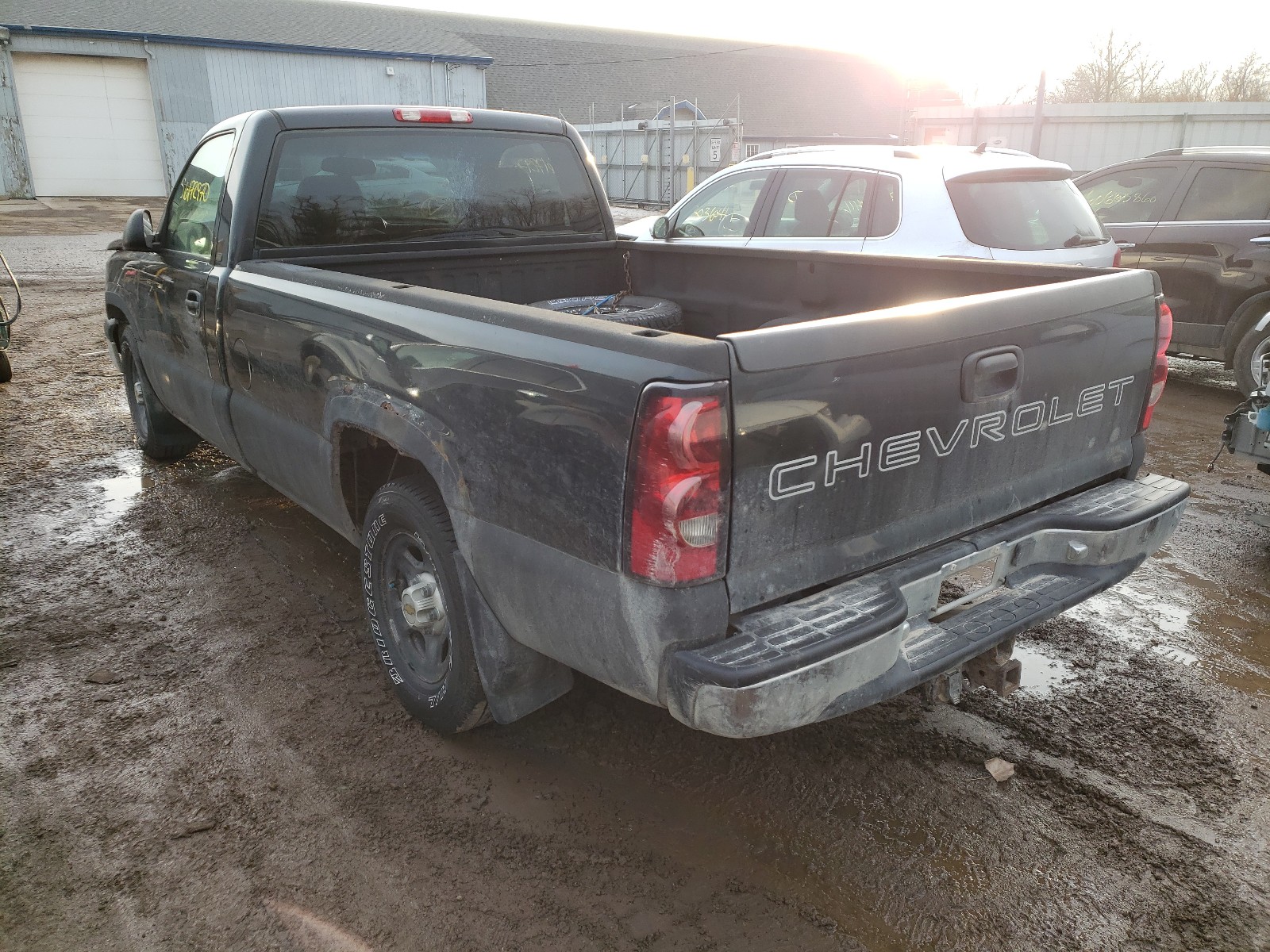 Foto 3 de la subasta – 2004 CHEVROLET SILVERADO con VIN 1GCEC14V84E112594