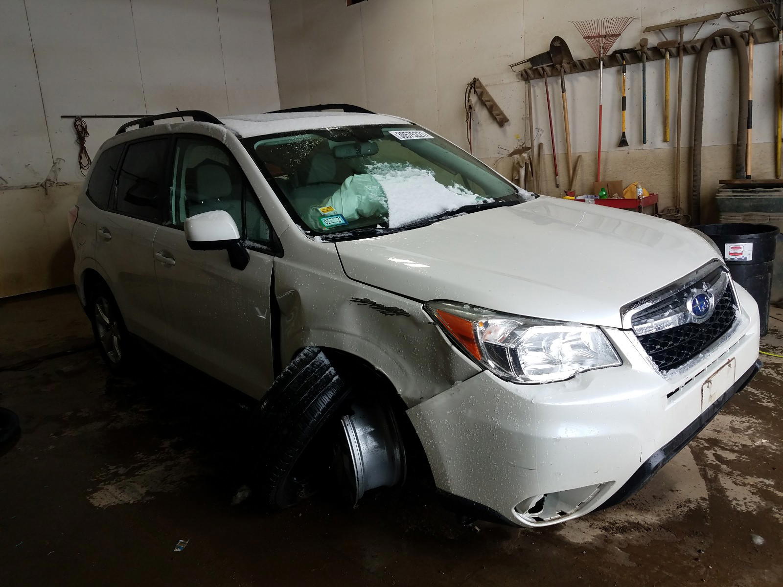 SUBARU FORESTER 2 2014 with VIN JF2SJAEC2EH460401 - Photo from auction