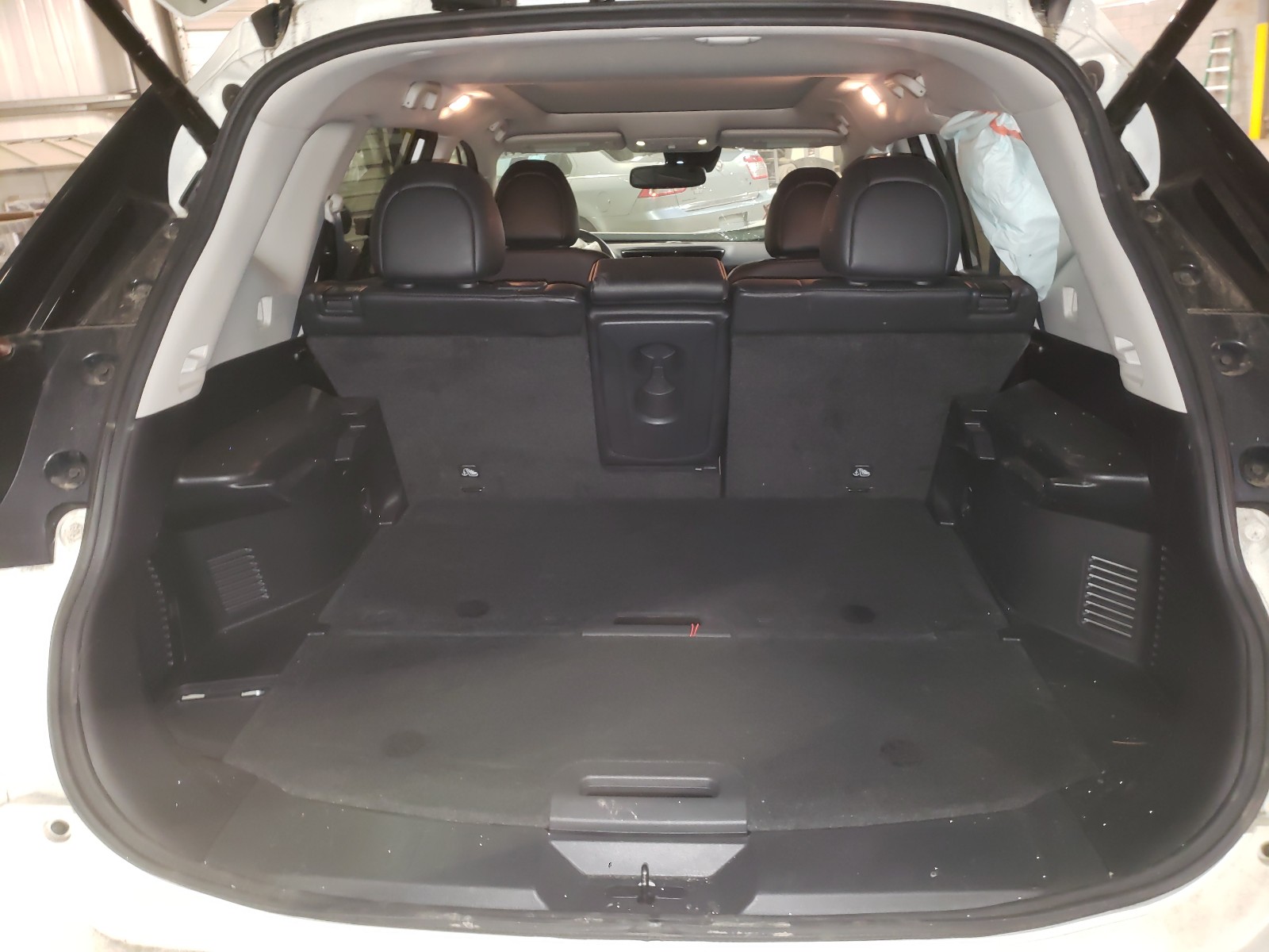 Photo 9 from auction – 2017 NISSAN ROGUE SV with VIN 5N1AT2MV7HC794823