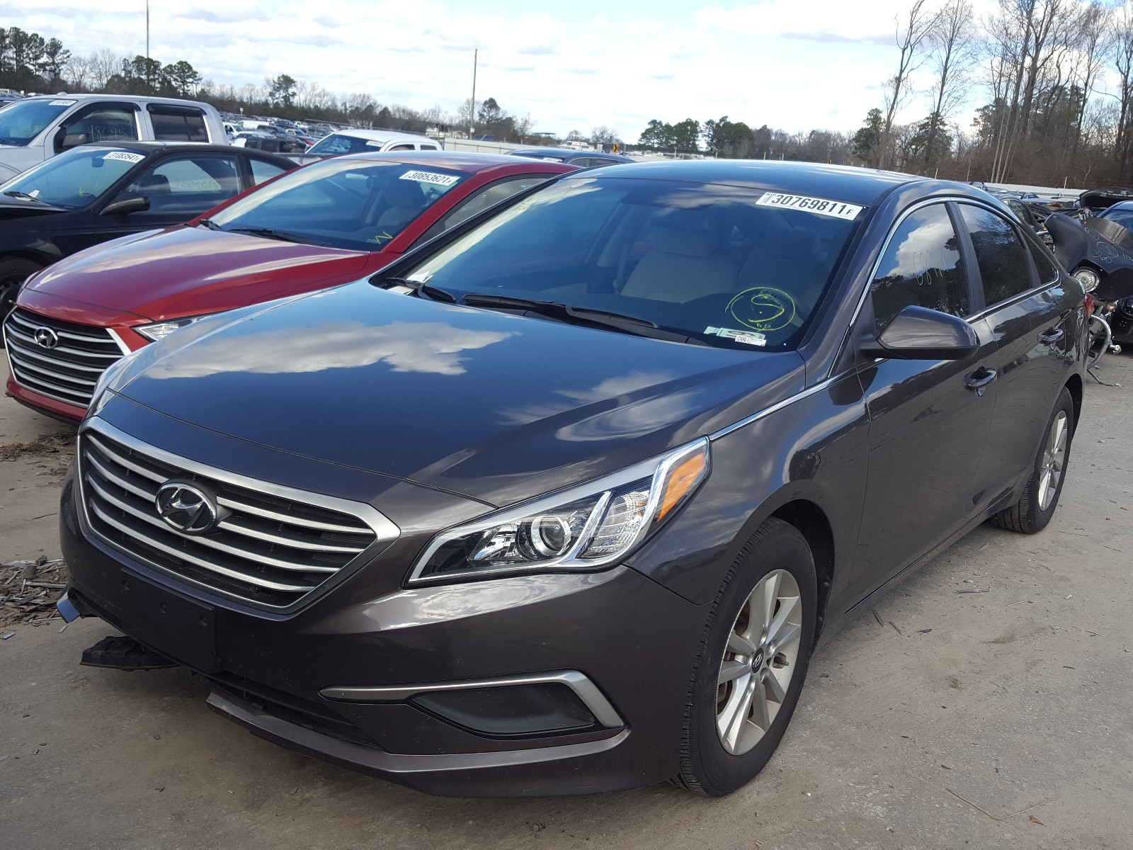 Photo 2 from auction – 2017 HYUNDAI SONATA SE with VIN 5NPE24AF6HH507767