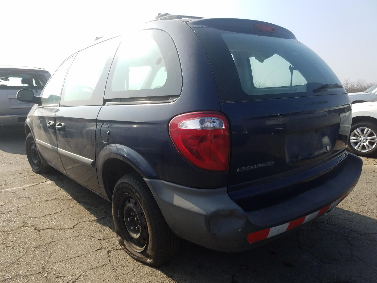 Photo 3 from auction – 2006 DODGE CARAVAN SE with VIN 1D4GP25B06B605880