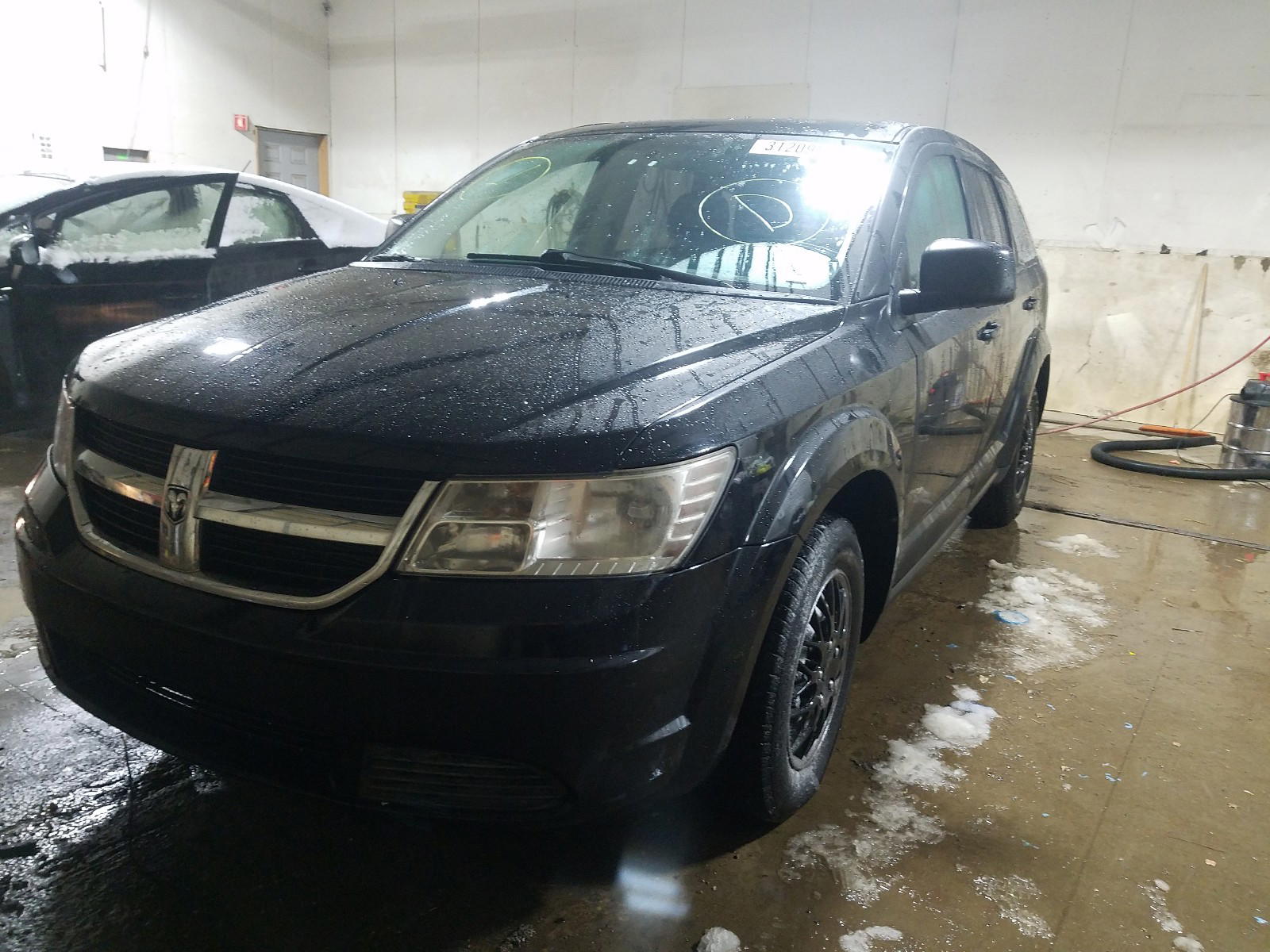 Photo 2 from auction – 2010 DODGE JOURNEY SE with VIN 3D4PG4FBXAT277305