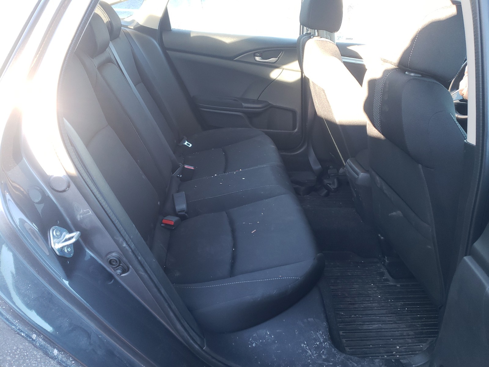 Photo 6 from auction – 2020 HONDA CIVIC EX with VIN 2HGFC2F77LH028476