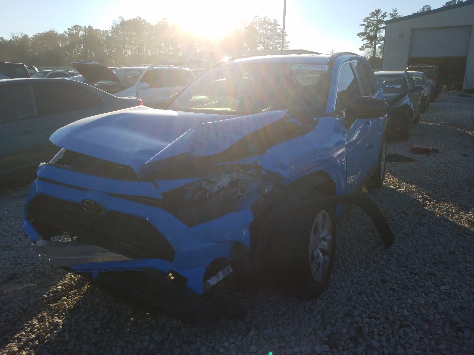 Photo 12 from auction – 2019 TOYOTA RAV4 LE with VIN JTMH1RFV1KD041837