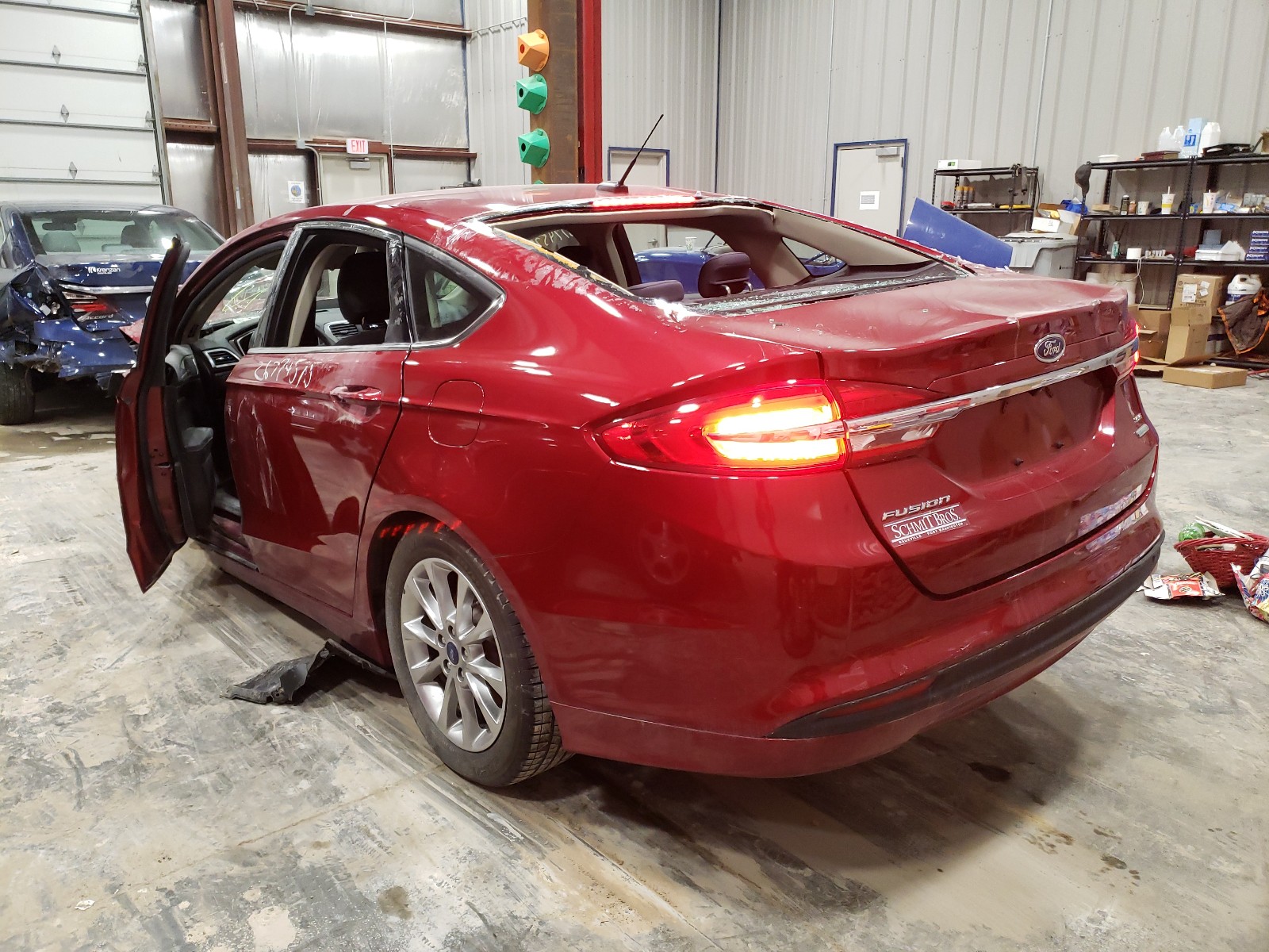 Photo 3 from auction – 2017 FORD FUSION SE with VIN 3FA6P0HD5HR271067