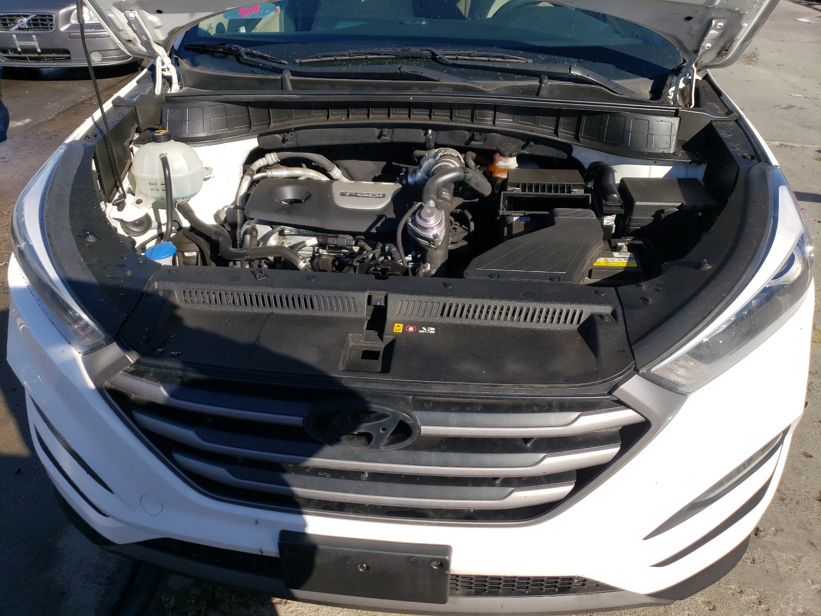 Photo 7 from auction – 2016 HYUNDAI TUCSON LIM with VIN KM8J33A20GU061957