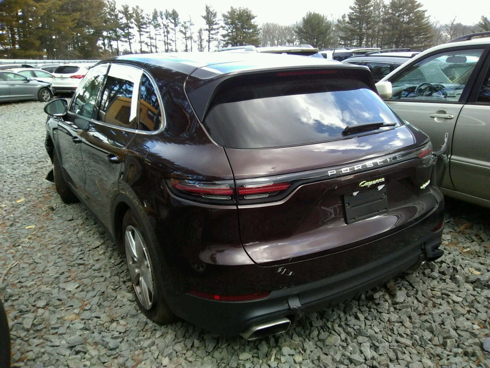 Photo 3 from auction – 2019 PORSCHE CAYENNE SE with VIN WP1AE2AY8KDA50371