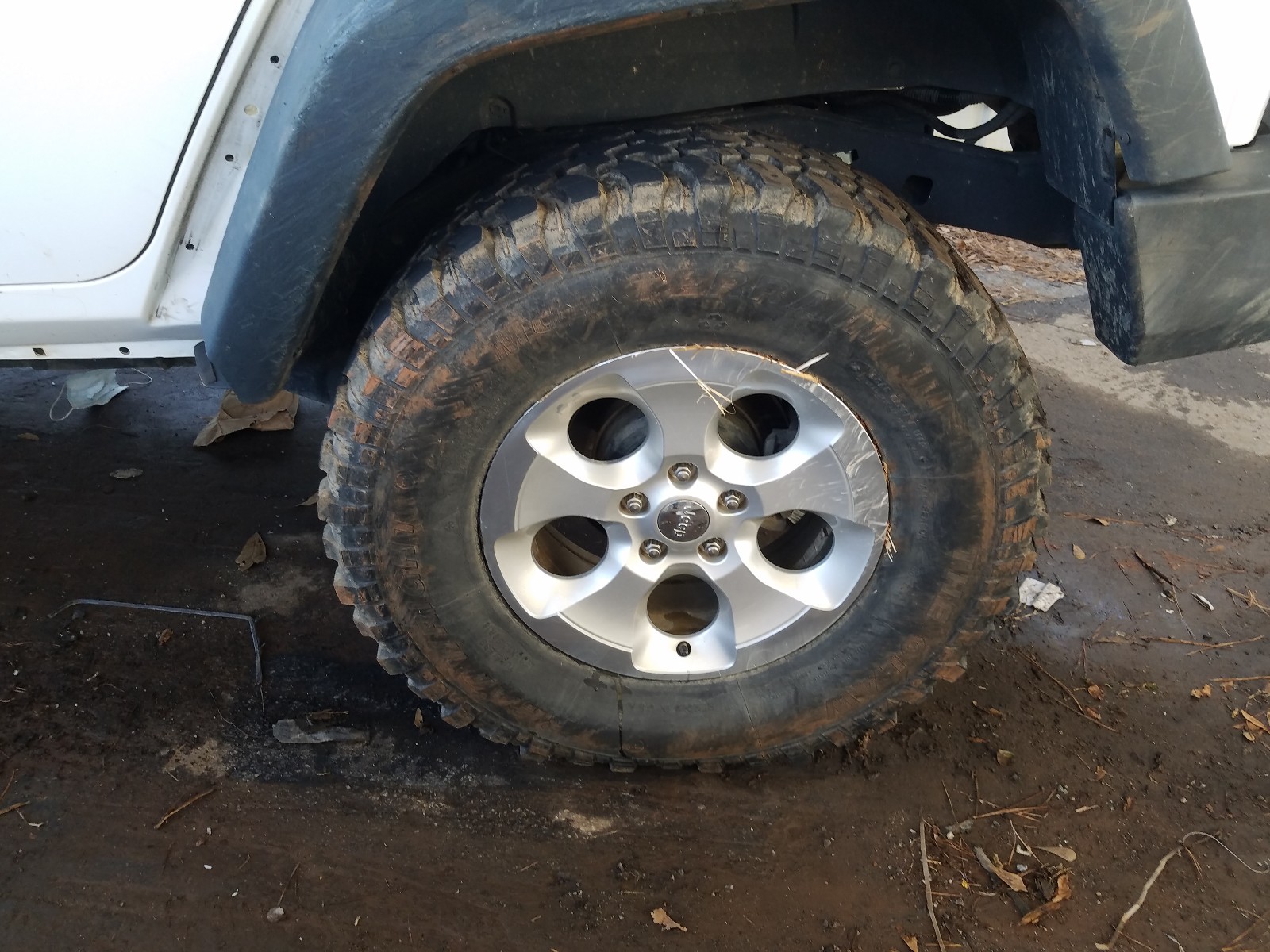 Photo 9 from auction – 2015 JEEP WRANGLER U with VIN 1C4BJWDG0FL663379