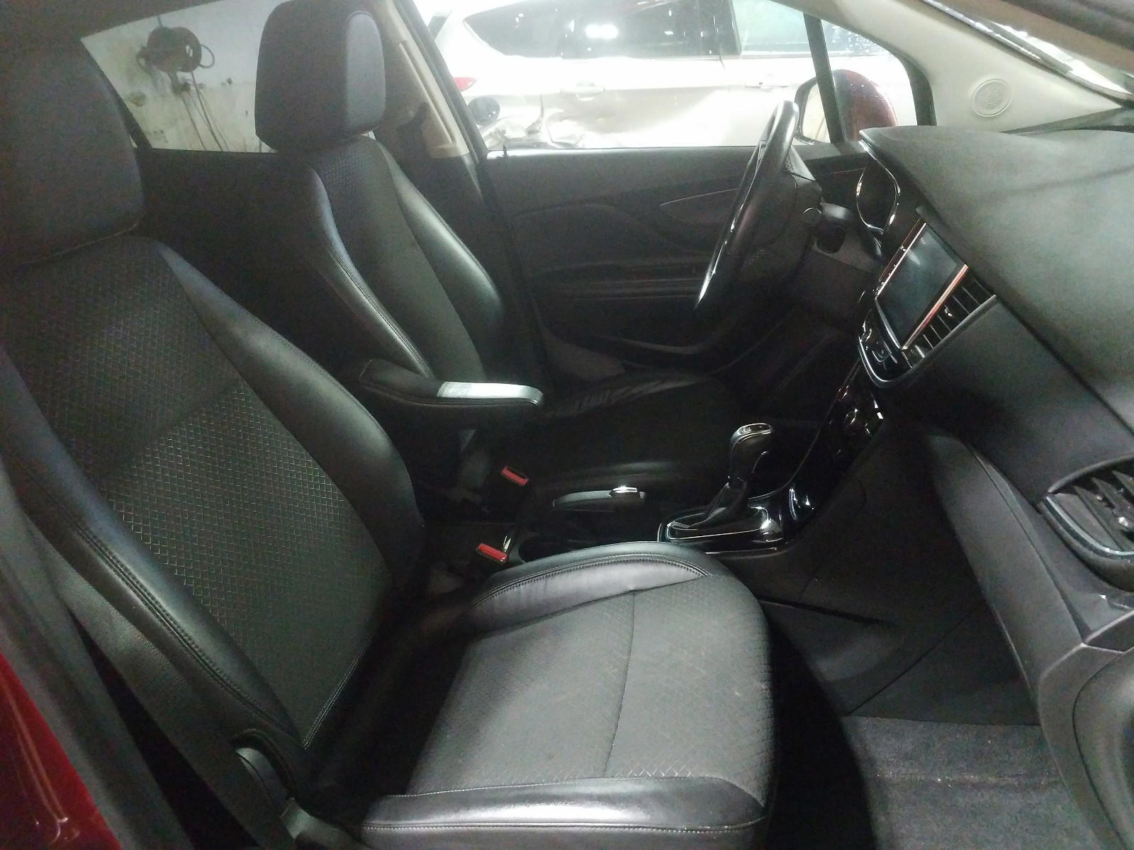 Photo 5 from auction – 2017 BUICK ENCORE SPO with VIN KL4CJ1SBXHB218178