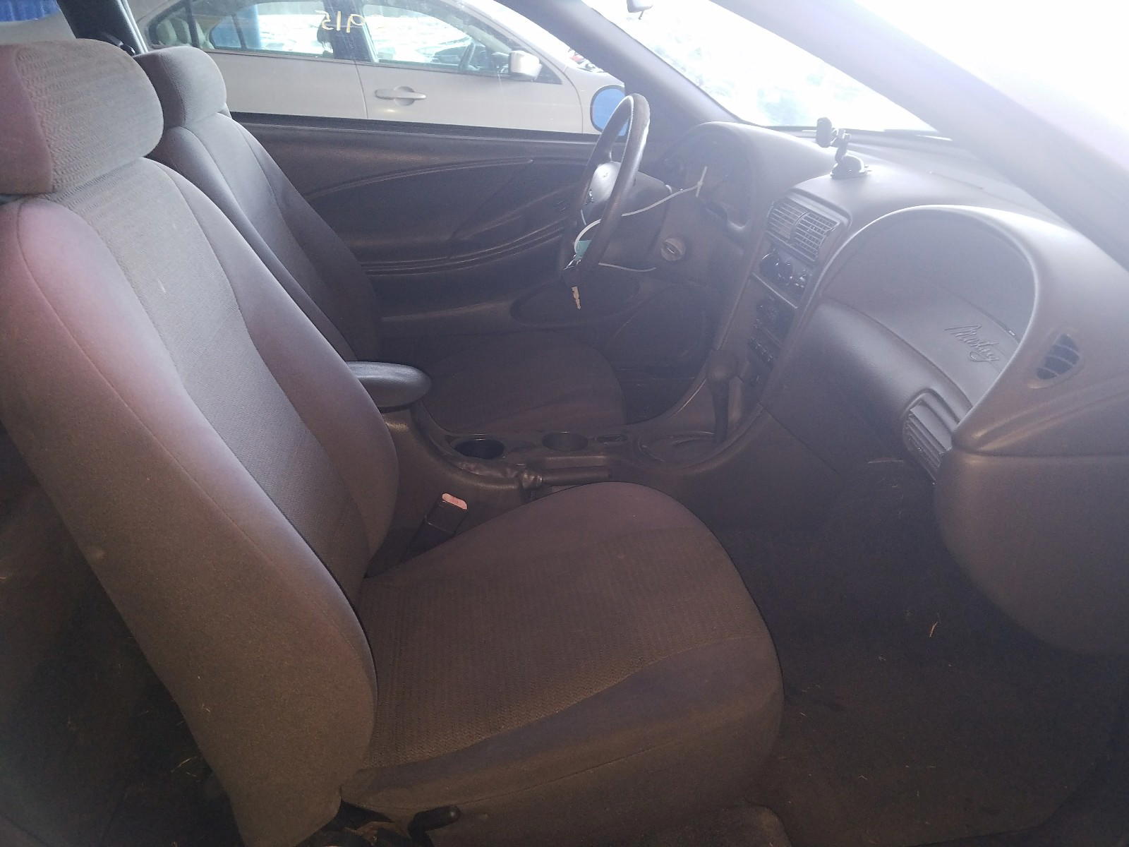 Photo 5 from auction – 2002 FORD MUSTANG with VIN 1FAFP40492F192721