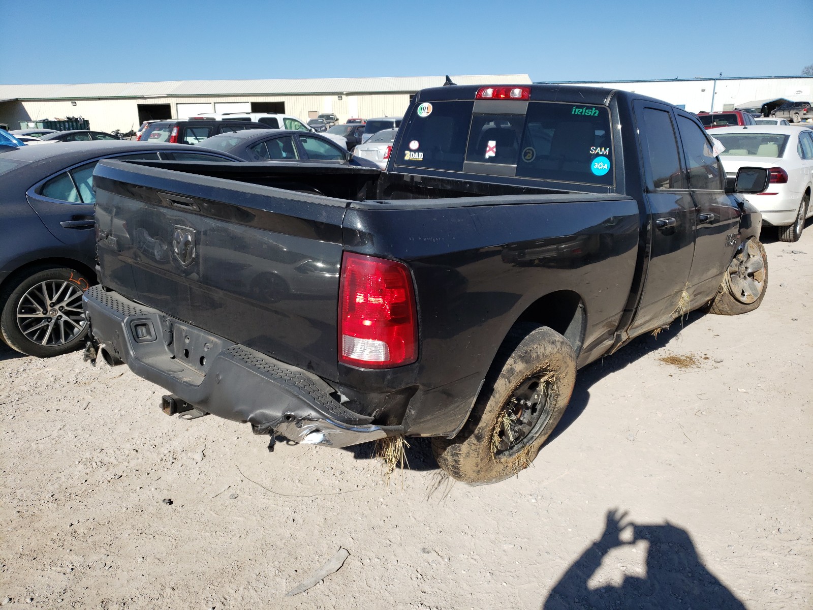 Photo 4 from auction – 2017 RAM 1500 SLT with VIN 1C6RR6GT9HS804059