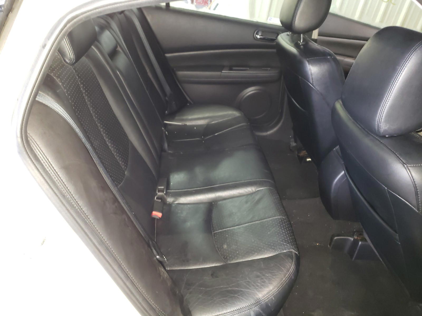 Photo 6 from auction – 2009 MAZDA 6 S with VIN 1YVHP82B395M34225