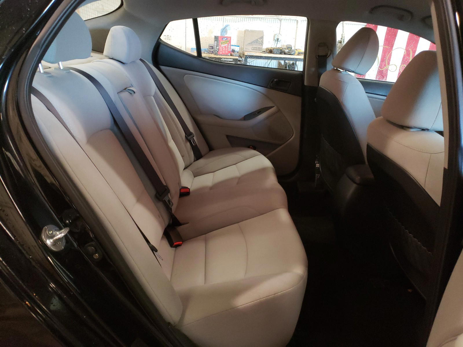 Photo 6 from auction – 2015 KIA OPTIMA LX with VIN KNAGM4A76F5661420