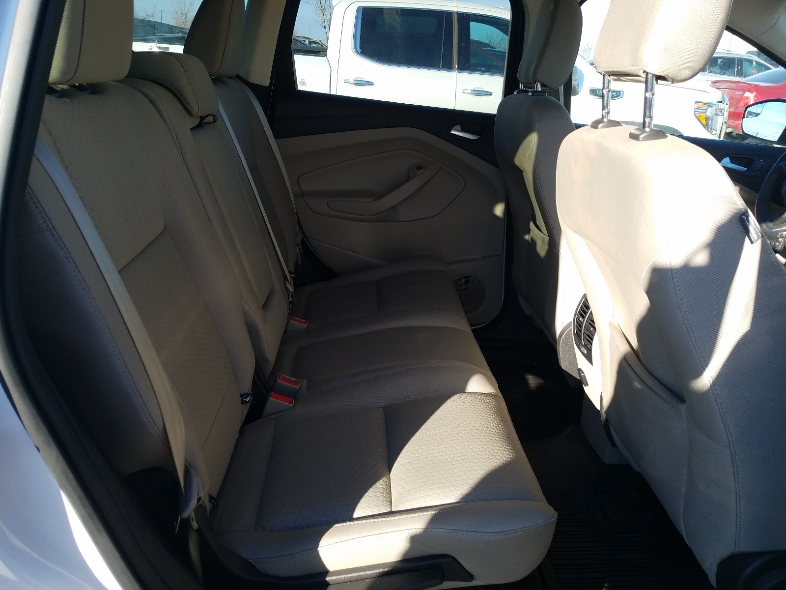Zdjęcie 6 z aukcji – 2018 FORD ESCAPE SE z VIN 1FMCU9GD6JUC95111