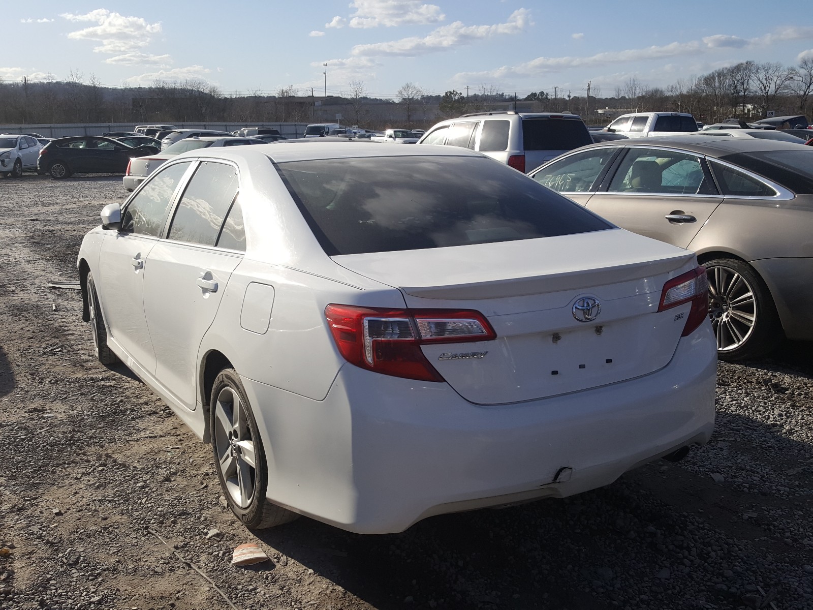 Photo 3 from auction – 2014 TOYOTA CAMRY L with VIN 4T1BF1FK6EU301003