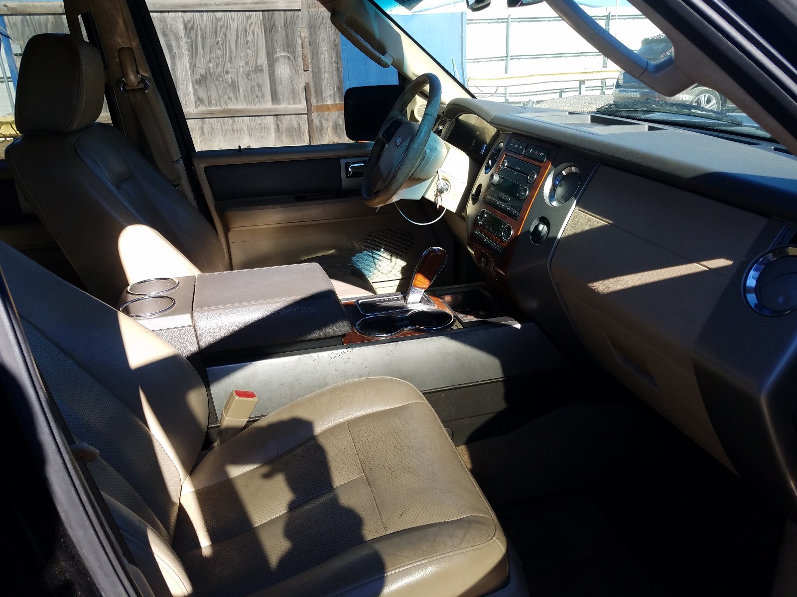 Photo 5 from auction – 2008 FORD EXPEDITION with VIN 1FMFU17538LA78851