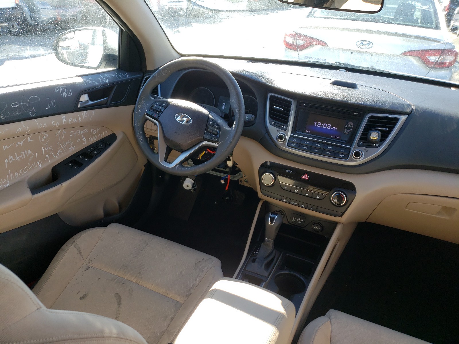 Photo 9 from auction – 2016 HYUNDAI TUCSON LIM with VIN KM8J33A20GU061957