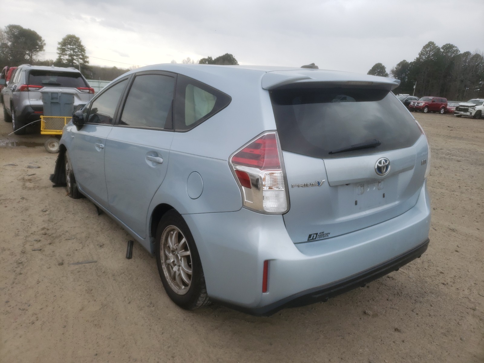 Photo 3 from auction – 2015 TOYOTA PRIUS V with VIN JTDZN3EU9FJ023408