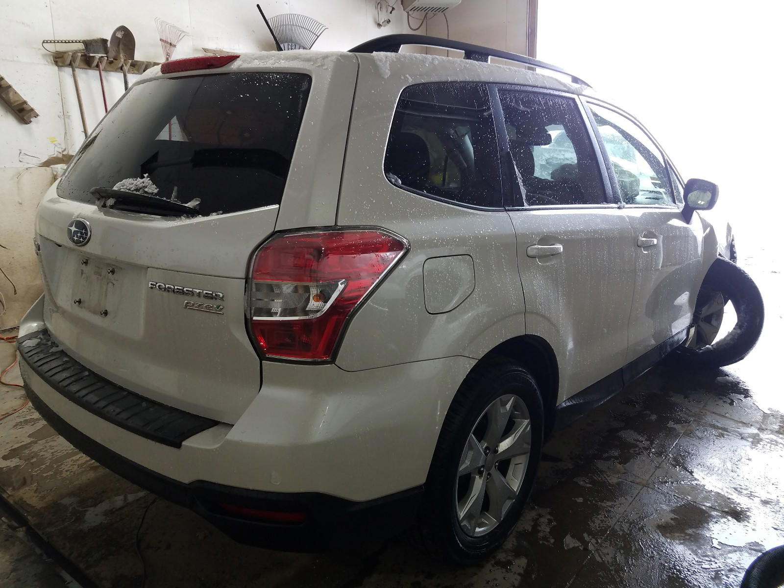 Photo 4 from auction – 2014 SUBARU FORESTER 2 with VIN JF2SJAEC2EH460401
