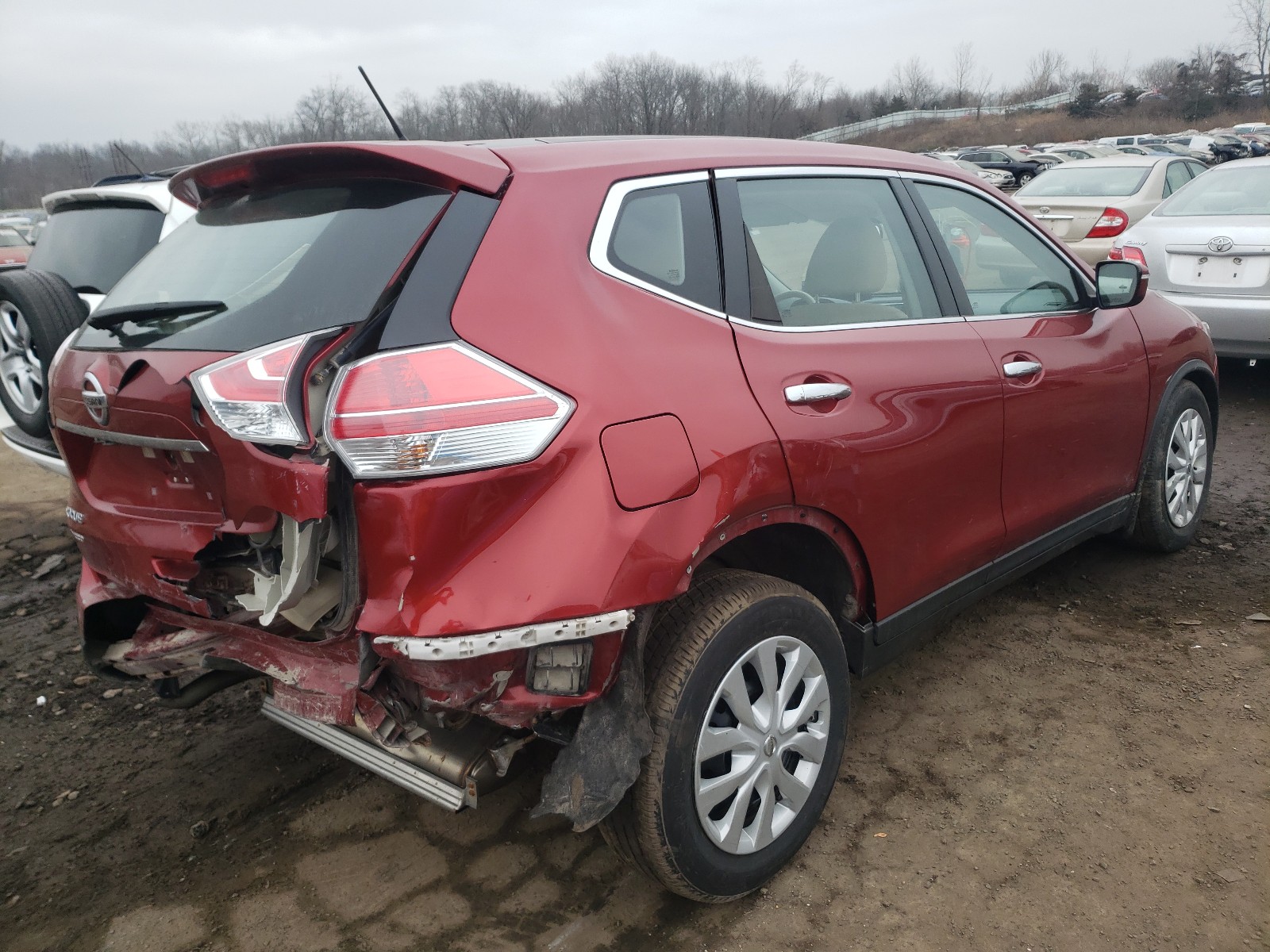 Photo 4 from auction – 2015 NISSAN ROGUE S with VIN KNMAT2MV3FP527091