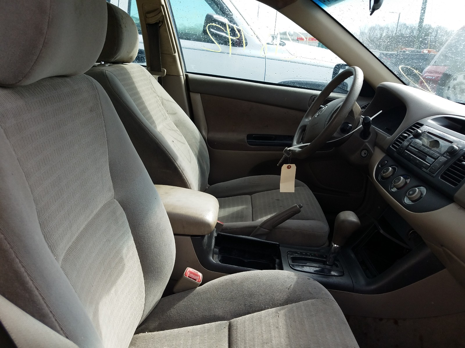 Photo 5 from auction – 2005 TOYOTA CAMRY LE with VIN 4T1BE32K35U405758