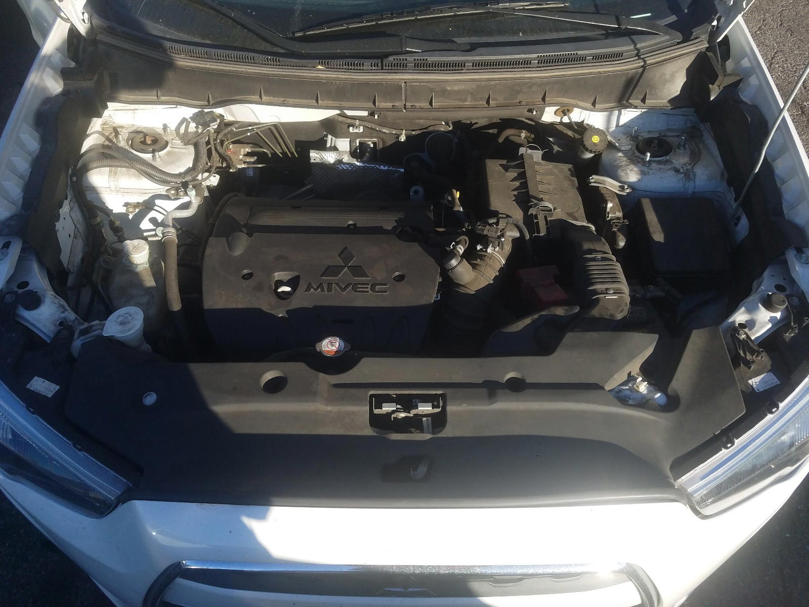 Photo 7 from auction – 2014 MITSUBISHI OUTLANDER with VIN 4A4AP4AU3EE012249
