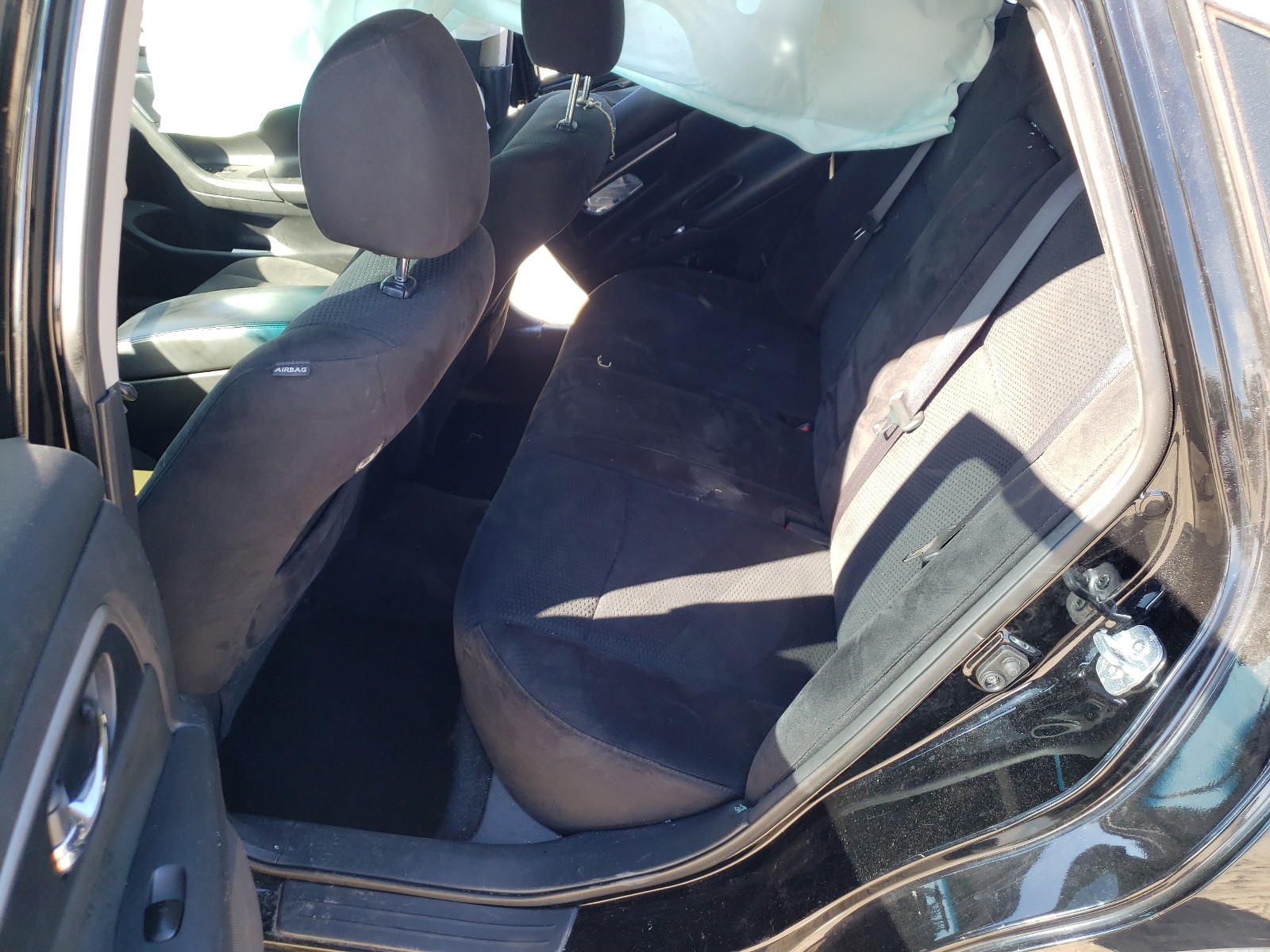 Photo 6 from auction – 2015 NISSAN ALTIMA 2.5 with VIN 1N4AL3AP3FC595576