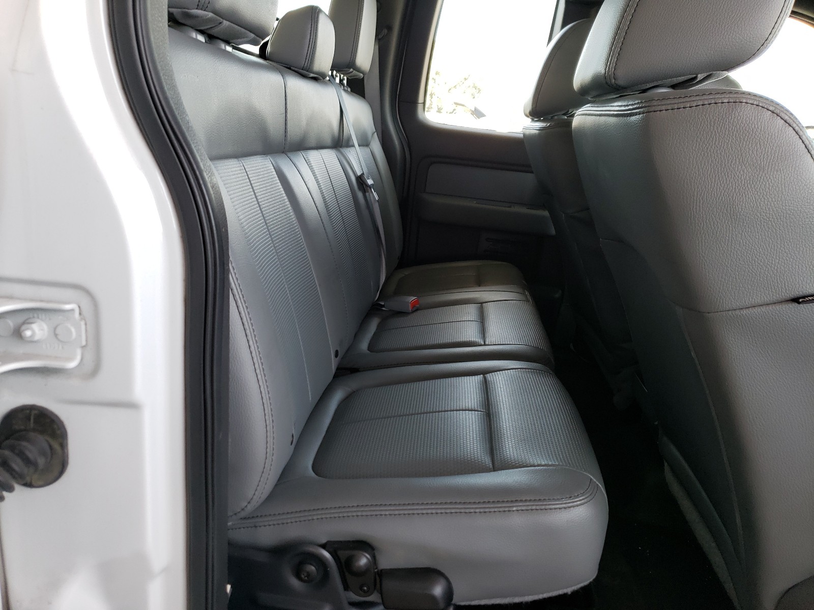 Photo 6 from auction – 2013 FORD F150 SUPER with VIN 1FTFX1CF1DKE49242