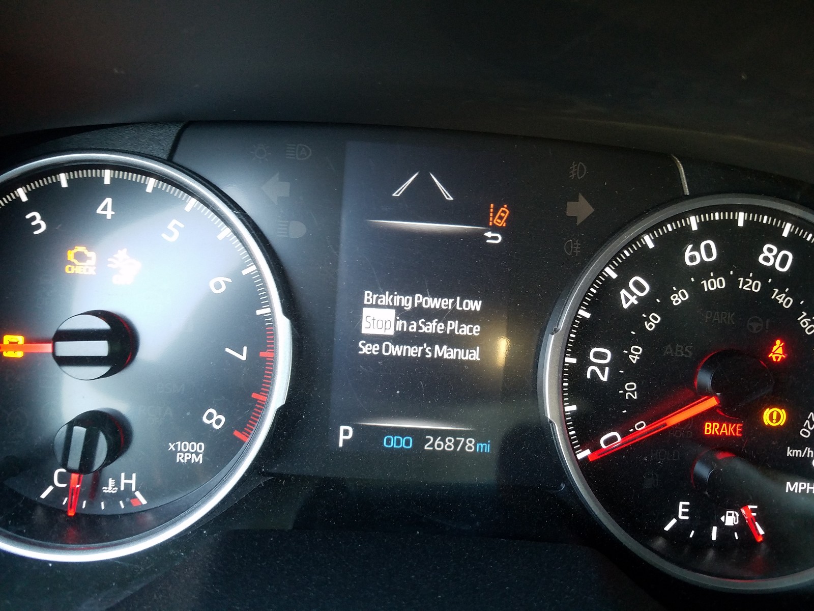 Photo 18 from auction – 2019 TOYOTA RAV4 LE with VIN JTMH1RFV1KD041837
