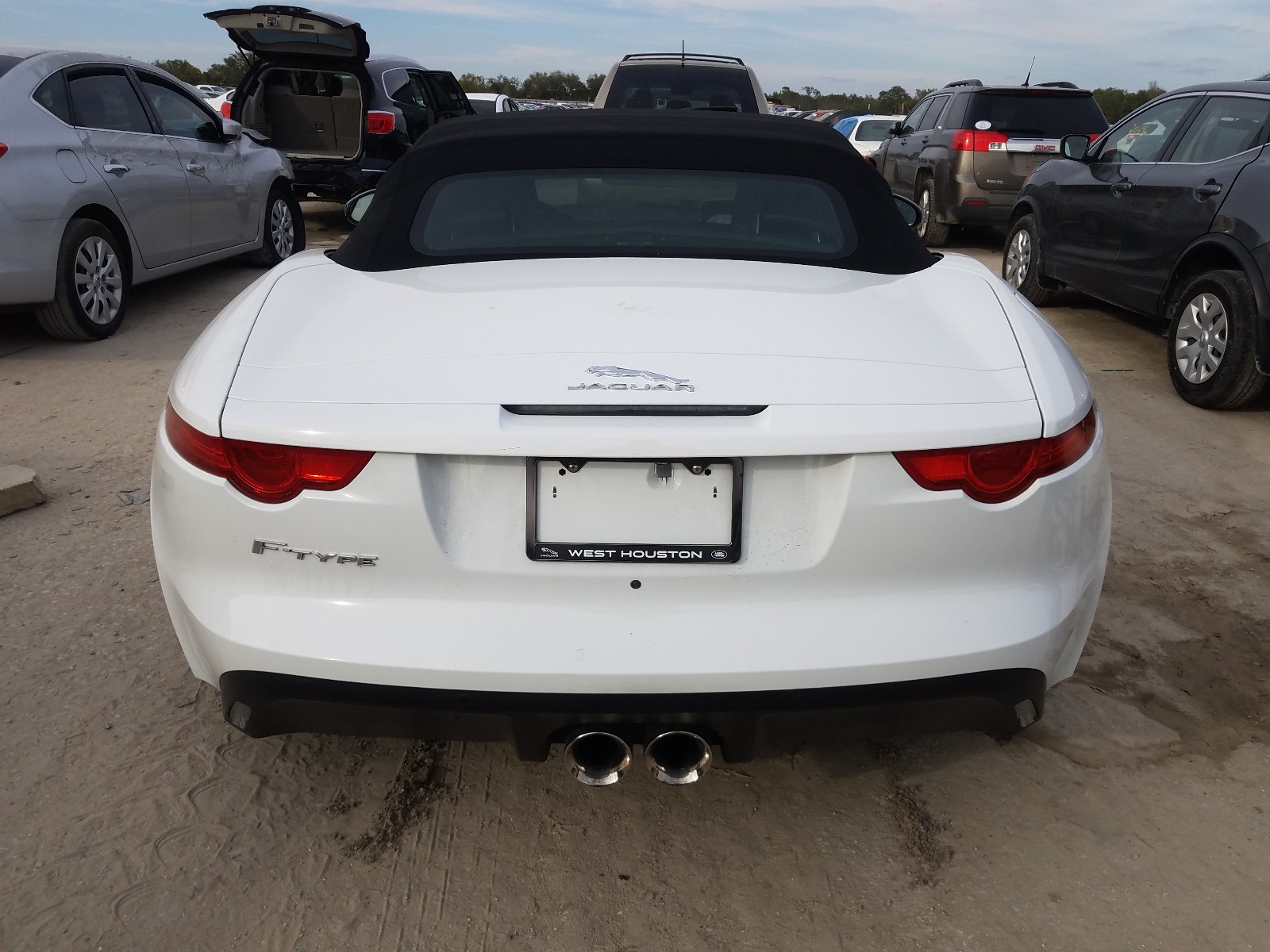 Photo 6 from auction – 2017 JAGUAR JAG S-TYPE with VIN SAJWA6ET2H8K44325
