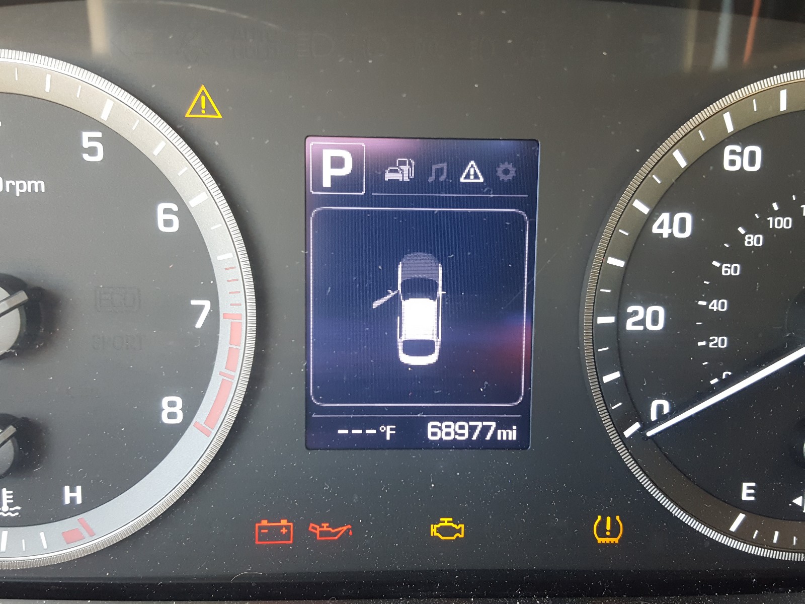 Photo 8 from auction – 2017 HYUNDAI SONATA SE with VIN 5NPE24AF6HH507767