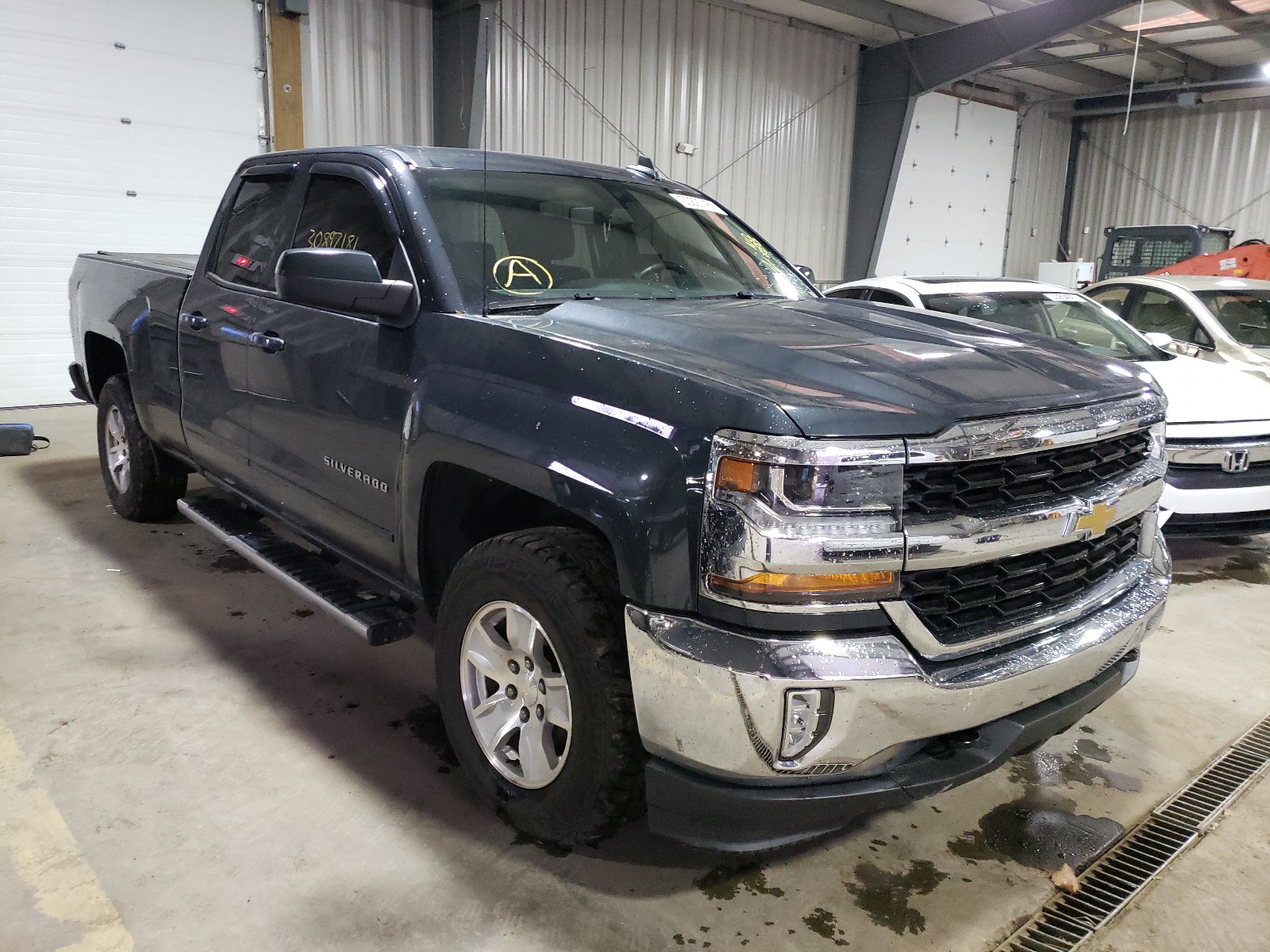 Photo 1 from auction – 2017 CHEVROLET SILVERADO with VIN 1GCVKREC5HZ201343