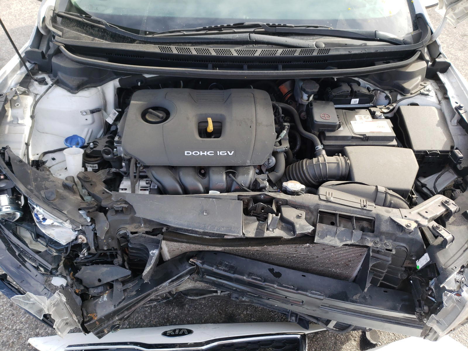Photo 7 from auction – 2017 KIA FORTE with VIN 3KPFK4A78HE103497