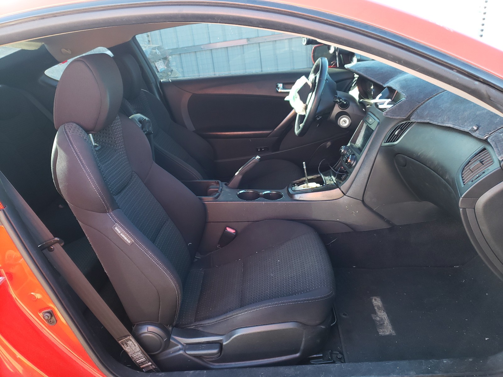 Photo 5 from auction – 2012 HYUNDAI GENESIS CO with VIN KMHHT6KD6CU073959