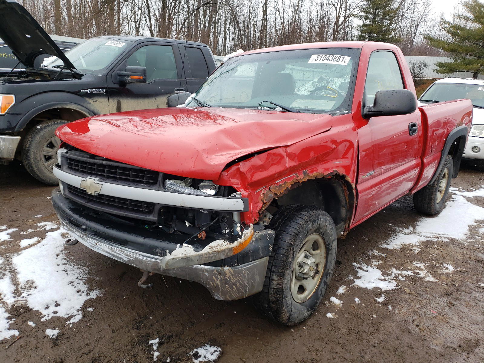 Photo 2 from auction – 2002 CHEVROLET SILVERADO with VIN 1GCEK14V52Z227162