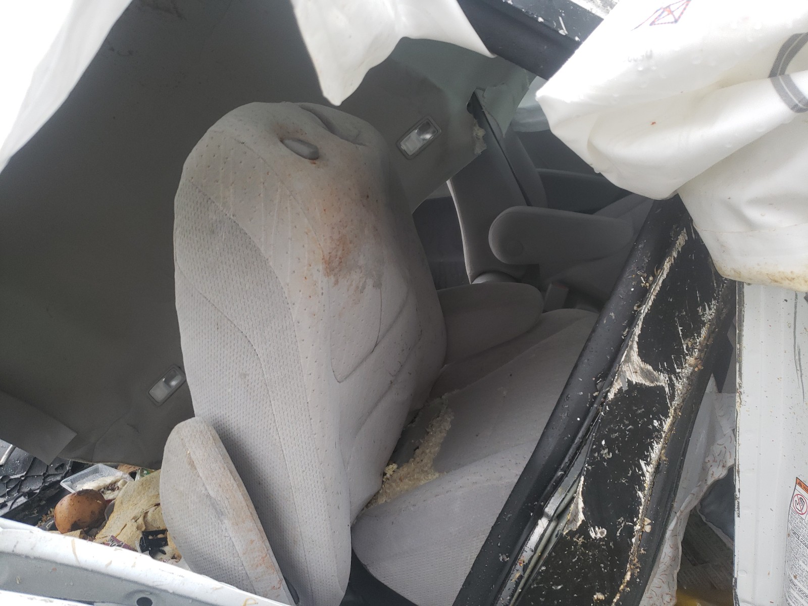 Photo 6 from auction – 2020 TOYOTA SIENNA LE with VIN 5TDKZ3DC0LS081930
