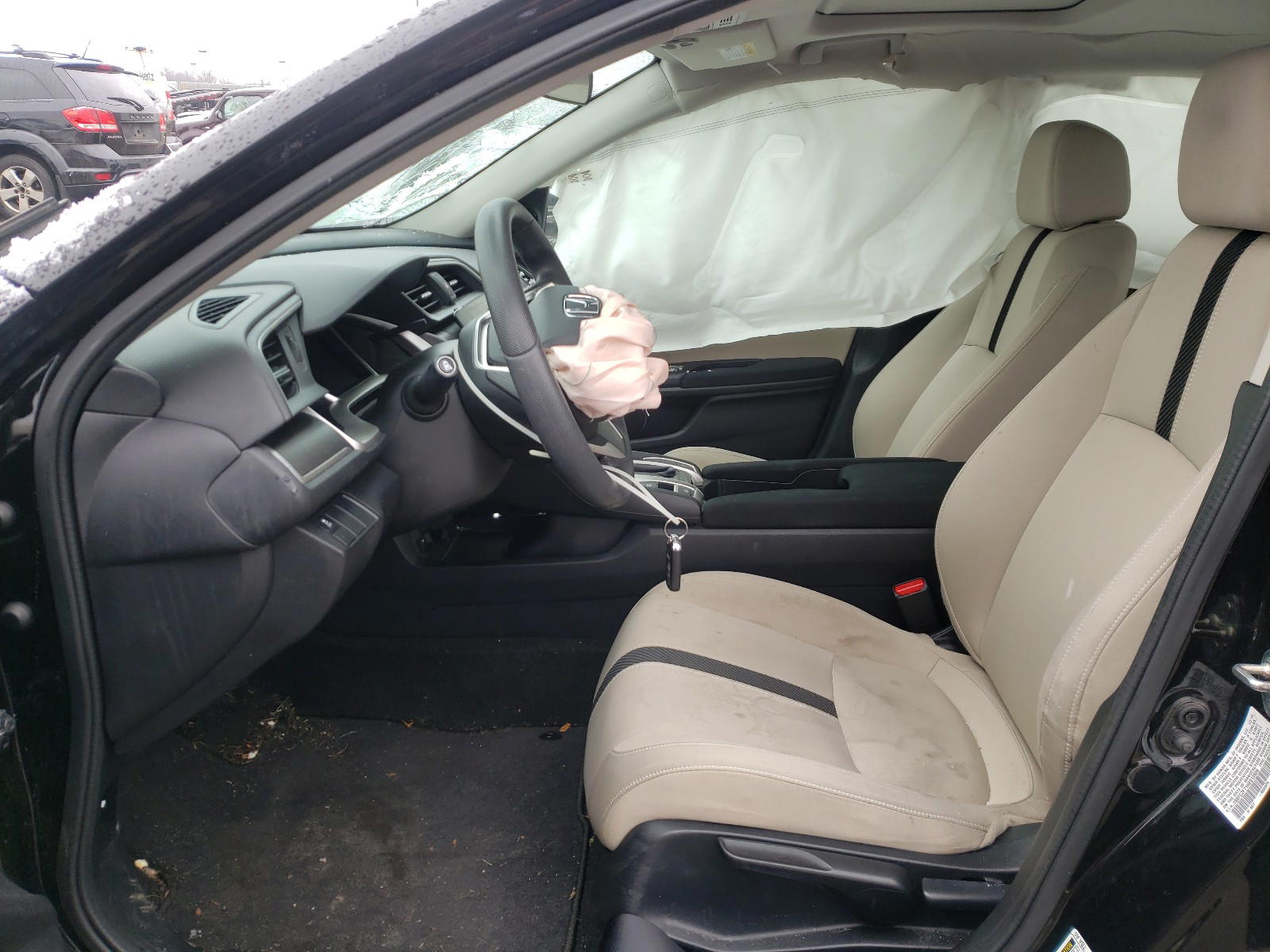 Photo 5 from auction – 2017 HONDA CIVIC EX with VIN 19XFC2F71HE013926
