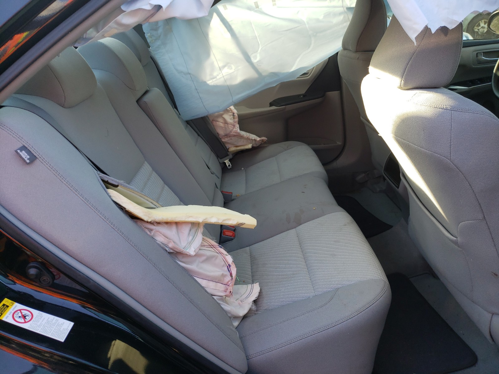 Photo 6 from auction – 2017 TOYOTA CAMRY LE with VIN 4T1BF1FK0HU359287