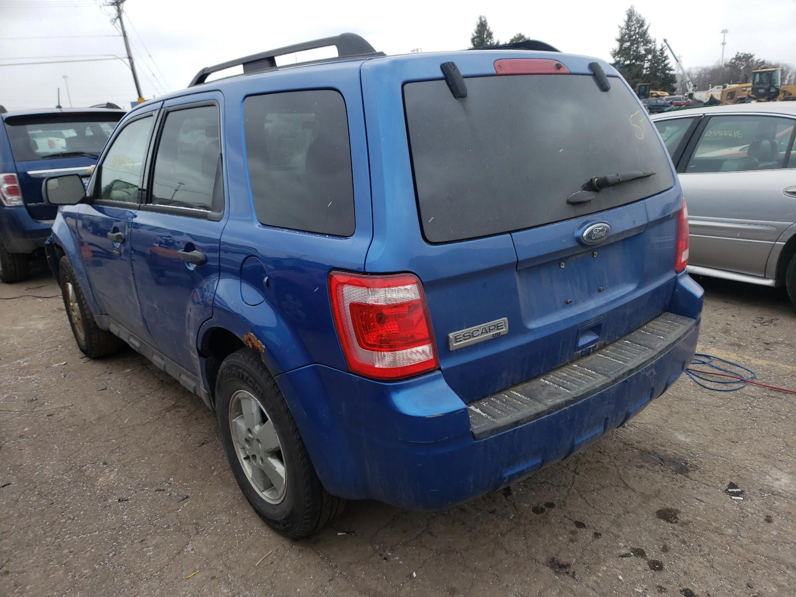 Photo 3 from auction – 2011 FORD ESCAPE with VIN 1FMCU9D72BKB23279