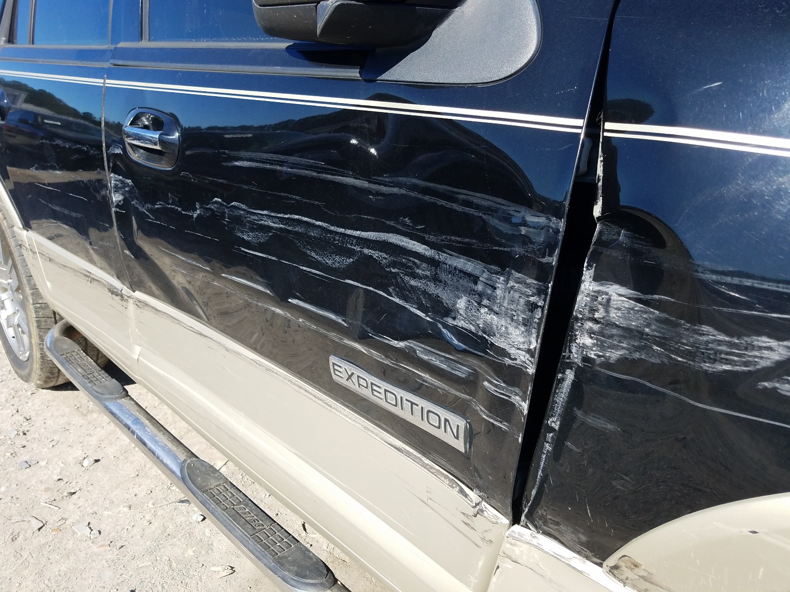 Photo 9 from auction – 2008 FORD EXPEDITION with VIN 1FMFU17538LA78851