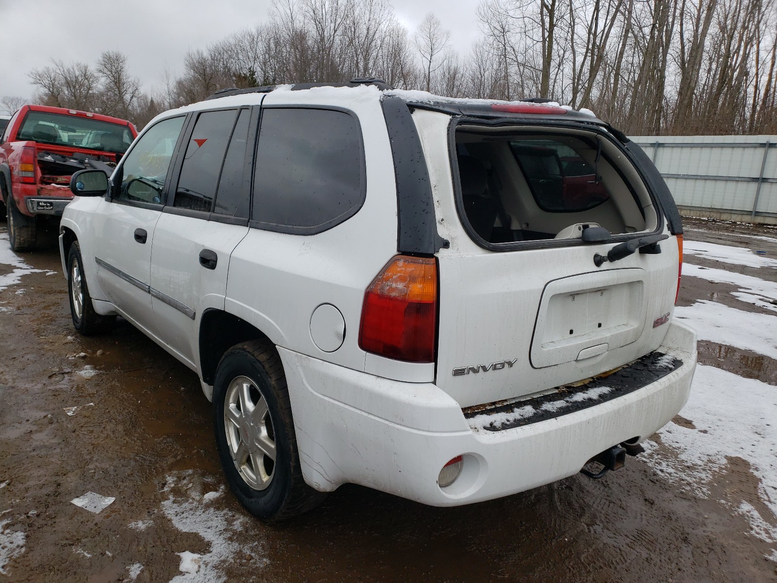 Photo 3 from auction – 2008 GMC ENVOY with VIN 1GKDT13SX82211559